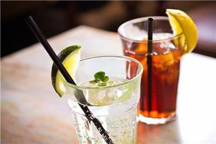 夏季出汗多，腎不好的人應(yīng)遠(yuǎn)離這4種飲水方式，尤其警惕酒精飲料